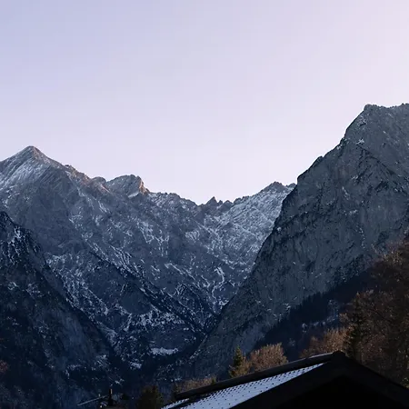 Alpspitzstubn - Ihr Wohlfuehlort Mit Bergpanorama Grainau
